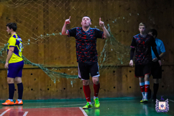 Три мяча Александра Кубышкина помогают 