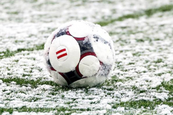 22 января снежный футбол отменяется