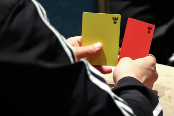 Дисциплинарный комитет отменил красную карточку Андрею Микуличу