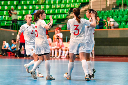 Женская сборная России разгромила Узбекистан
