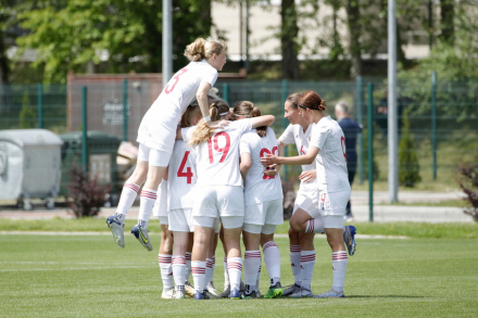 Женская юниорская сборная U-16 забила 16 мячей Киргизии