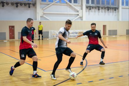 «Страйк», «Энергоснаб» и ФК «21 ВЕК» в лидерах после двух туров в СпортмастерPRO – Городской лиге